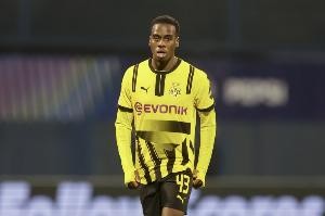 里肯：没让吉滕斯比赛是他在谈转会，但现在交易还没定数