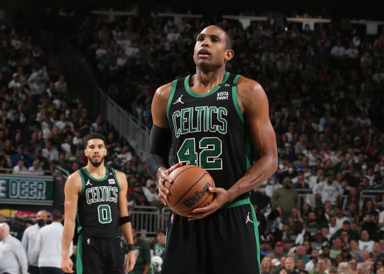 新葡萄8883官网-名记：霍福德10岁儿子或影响其自由球员决定，个人生活方面也是重要因素