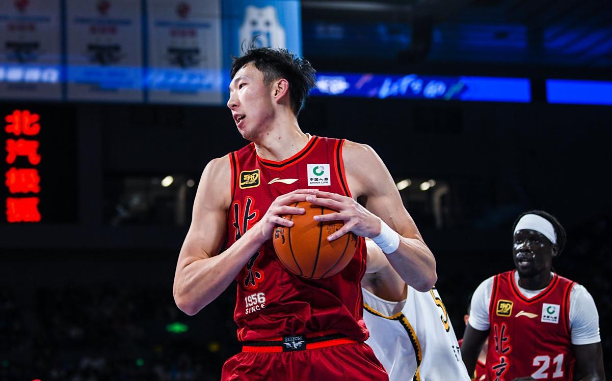 3球员放弃顶薪！赵睿投奔北京，辽篮收获突击手，山东补强三分球